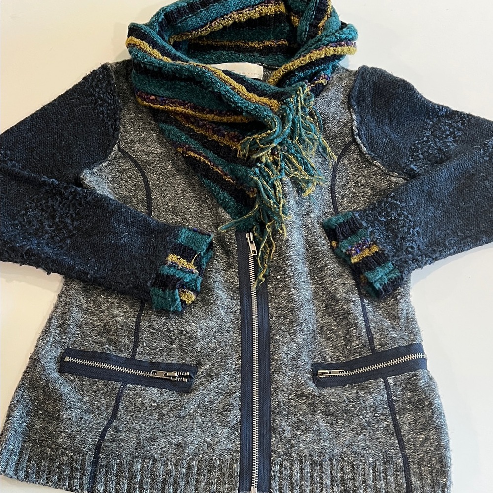Anthropologie- Curio,‎ small, Cozy Gray and Blue Zip-Up Sweater with Scarf